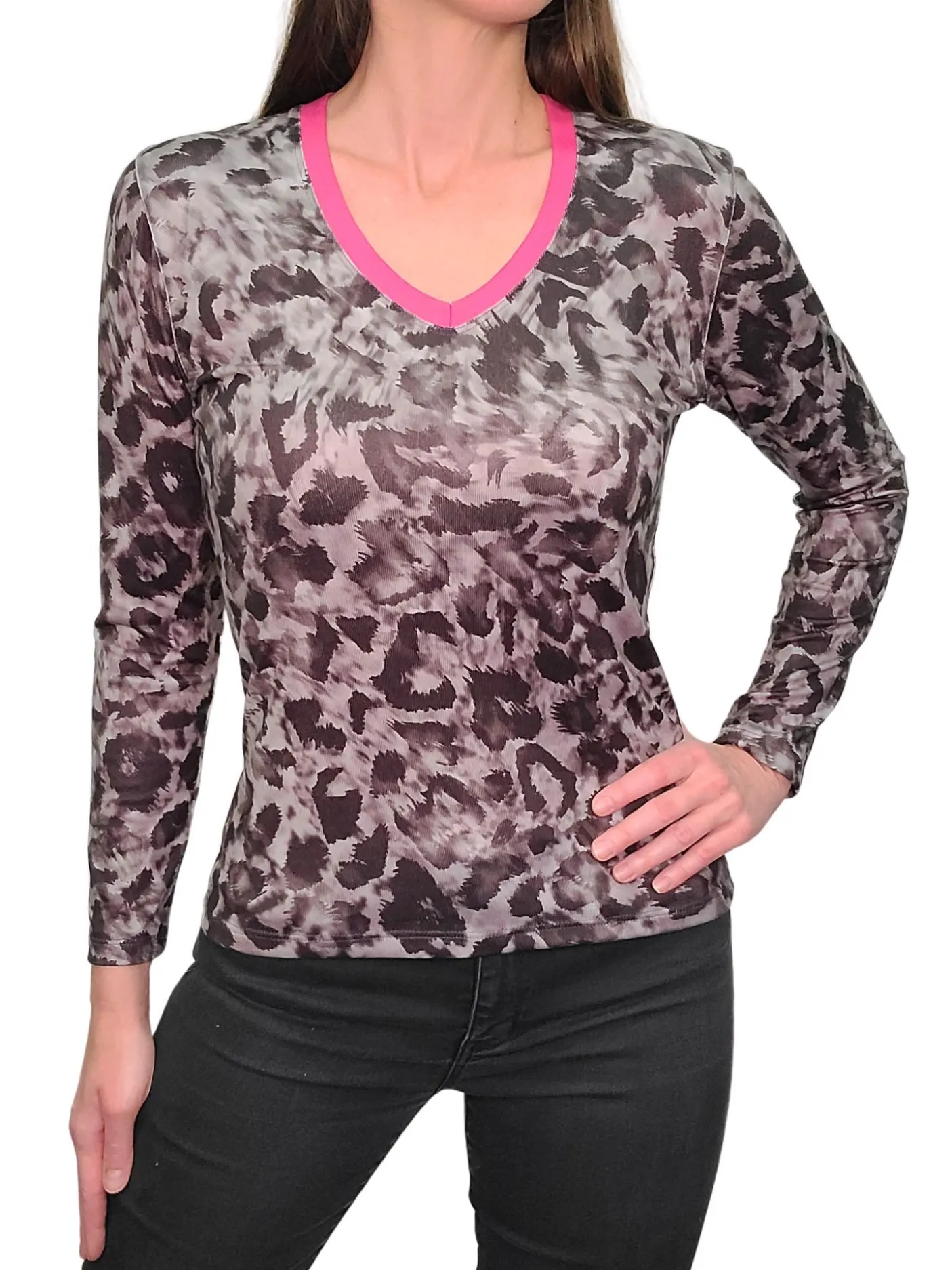 Long Sleeve Tar V-Neck